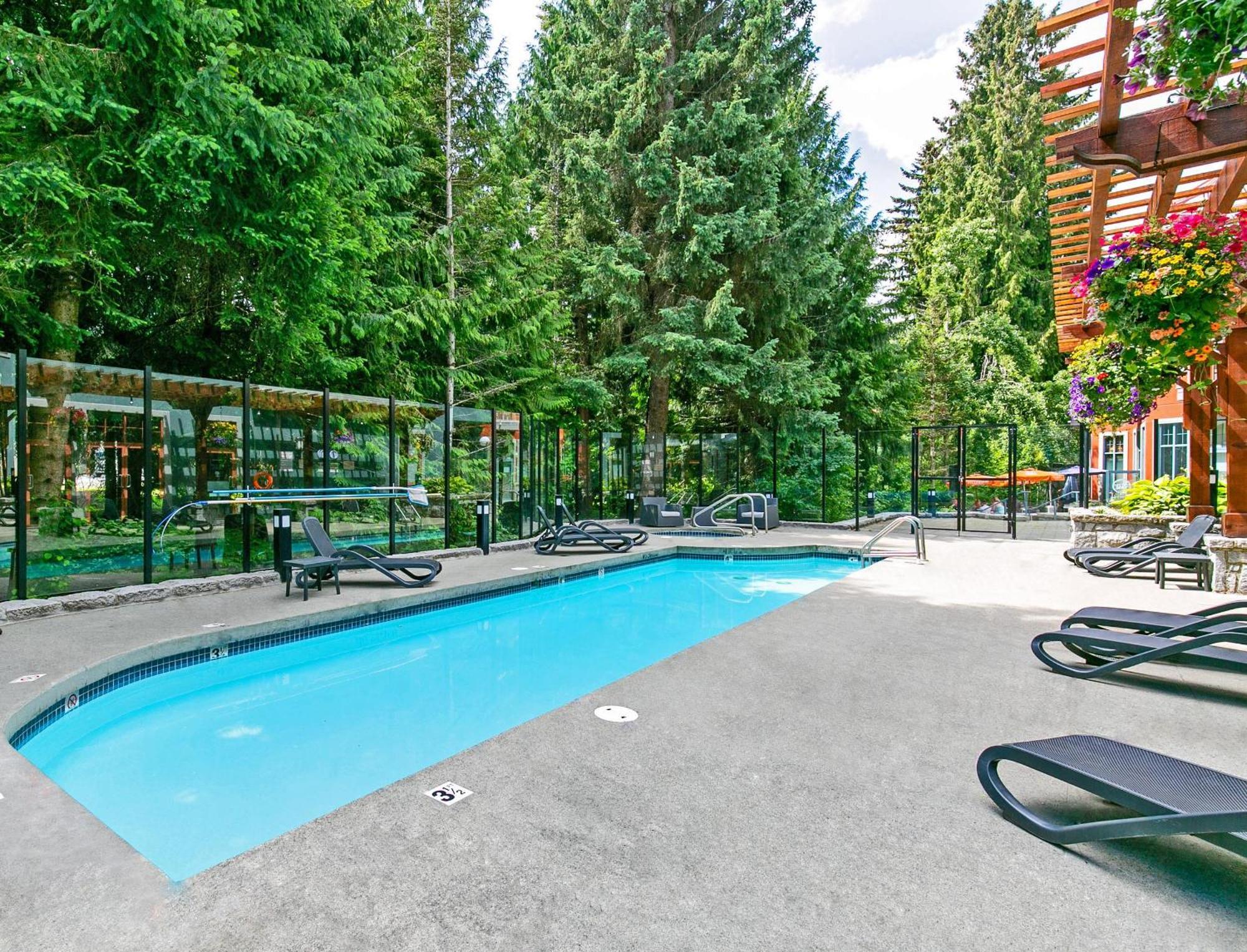 Alpenglow Lodge Family & Work Retreat By Mva Whistler Dış mekan fotoğraf