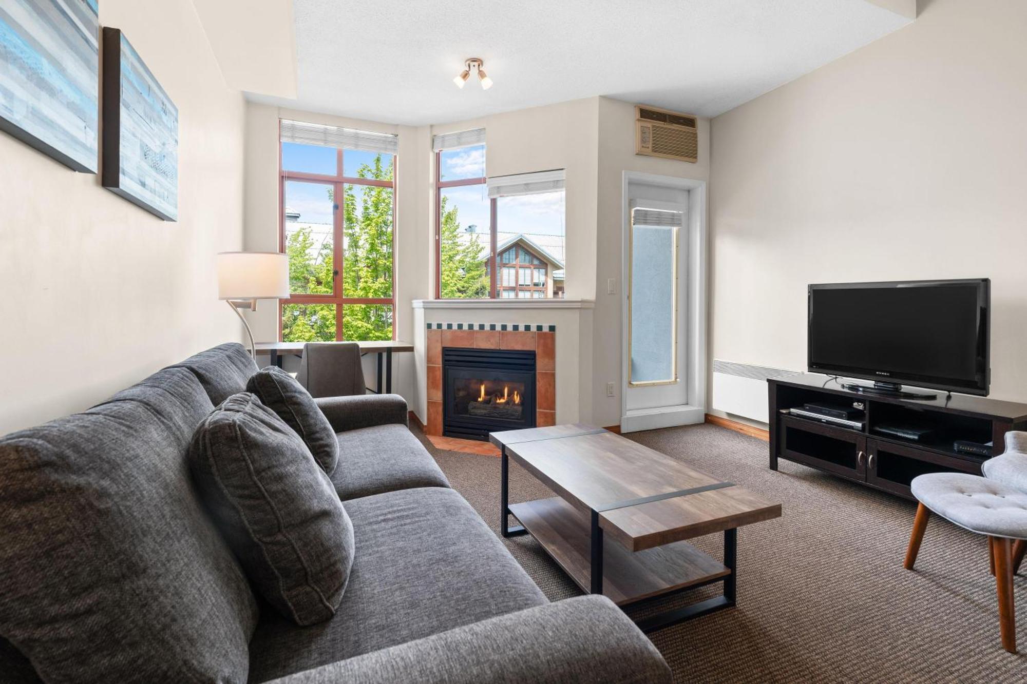 Alpenglow Lodge Family & Work Retreat By Mva Whistler Dış mekan fotoğraf