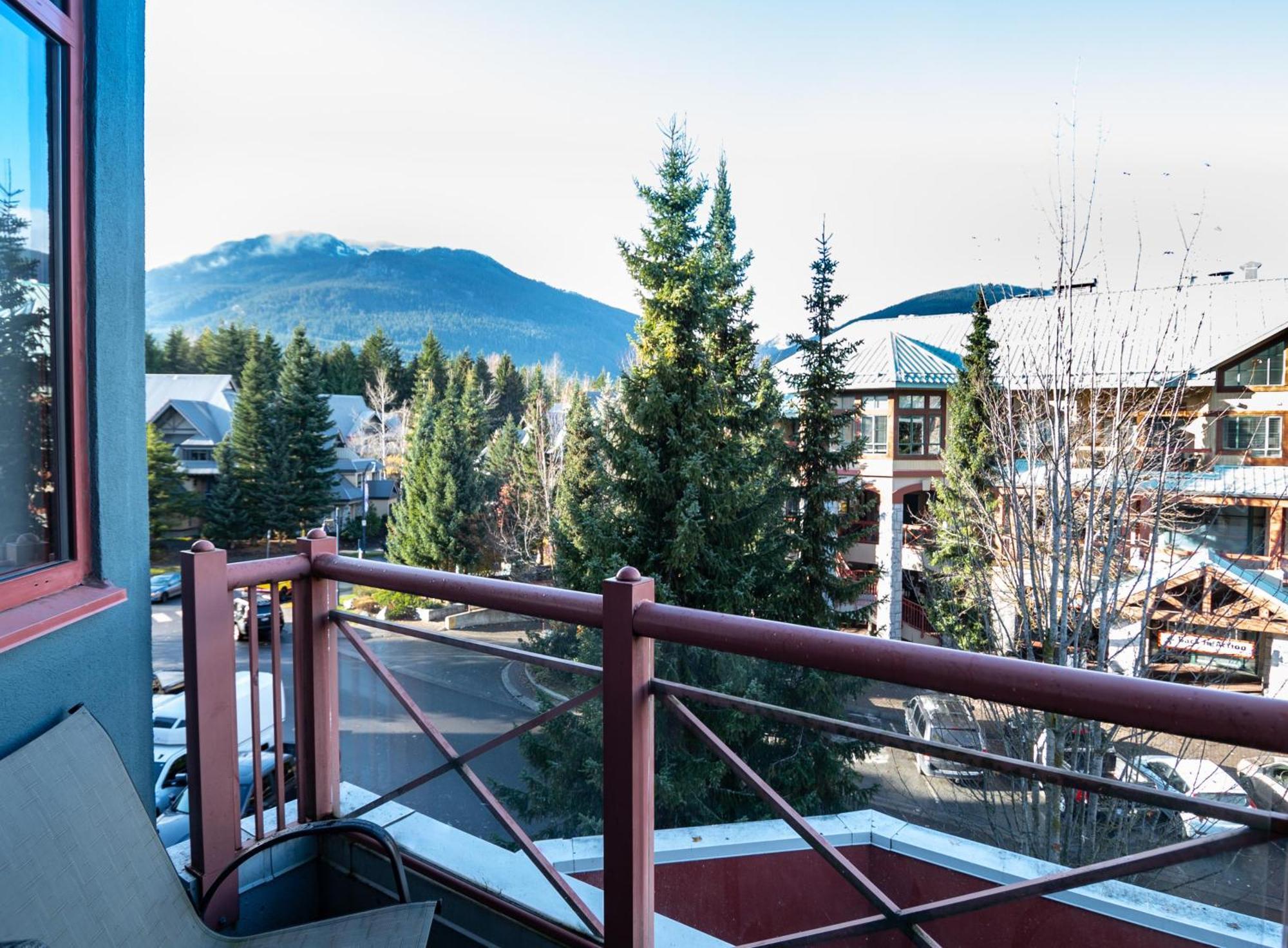 Alpenglow Lodge Family & Work Retreat By Mva Whistler Dış mekan fotoğraf